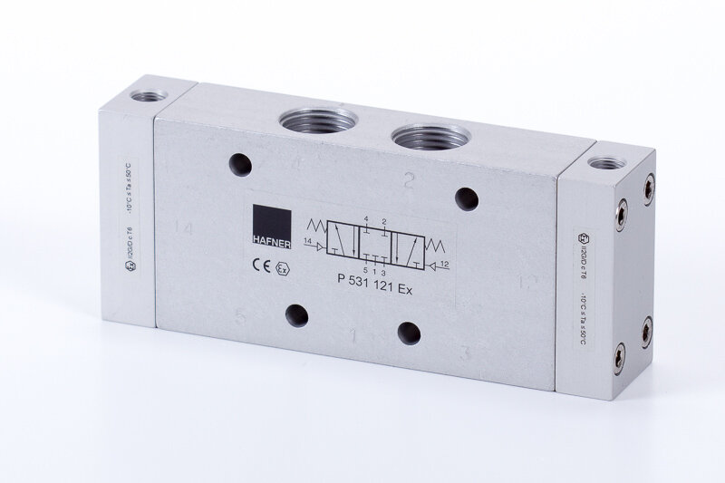 P 533 121 EX